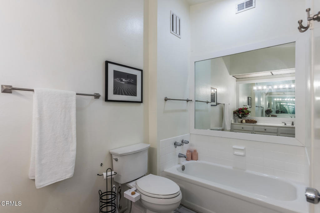 5230 Bellingham Avenue 6