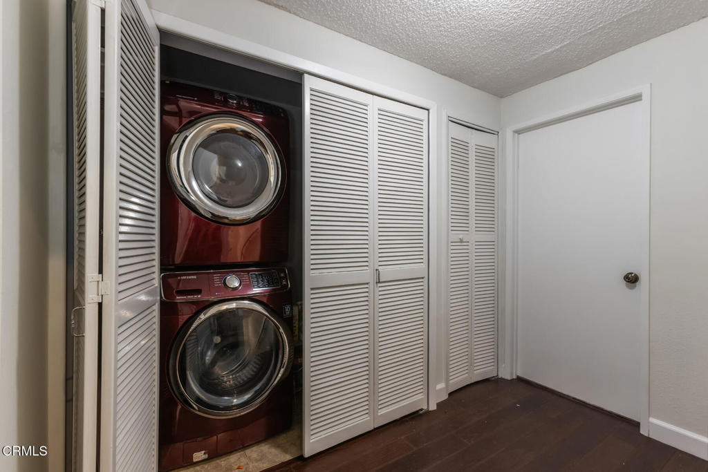 5230 Bellingham Avenue 6