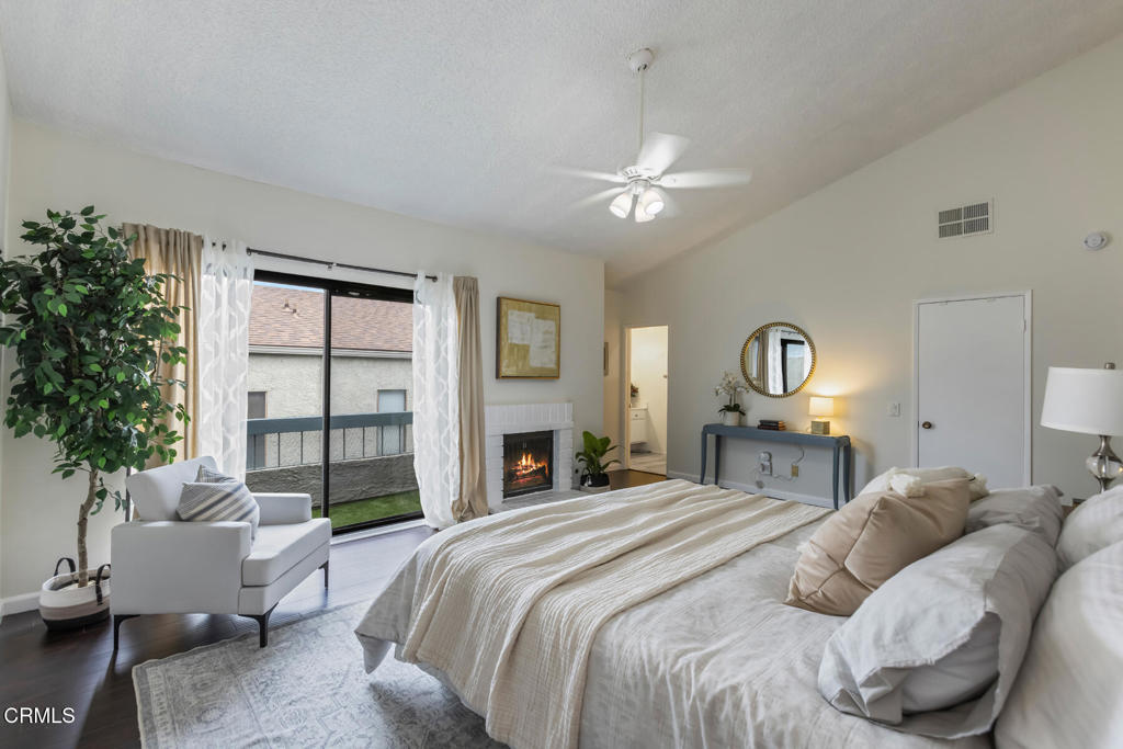 5230 Bellingham Avenue 6