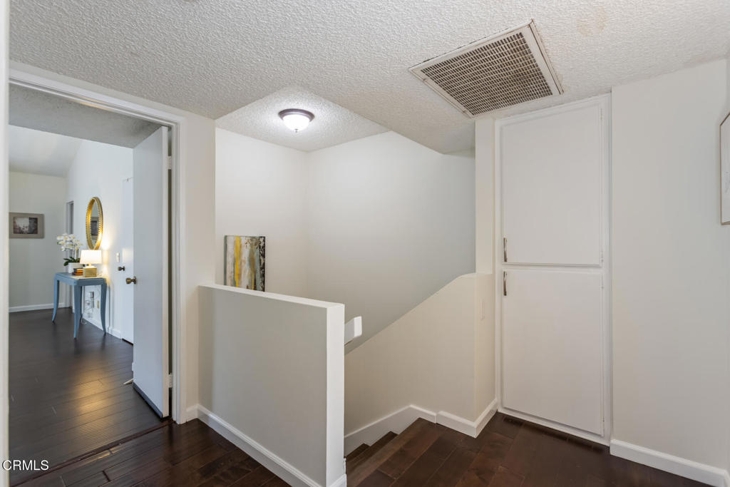 5230 Bellingham Avenue 6