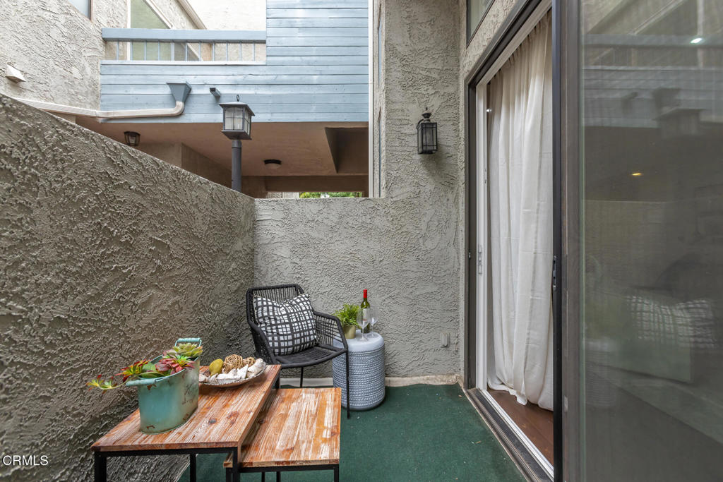 5230 Bellingham Avenue 6