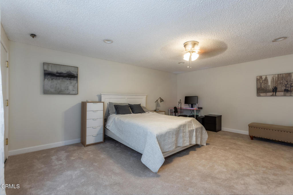 5230 Bellingham Avenue 6