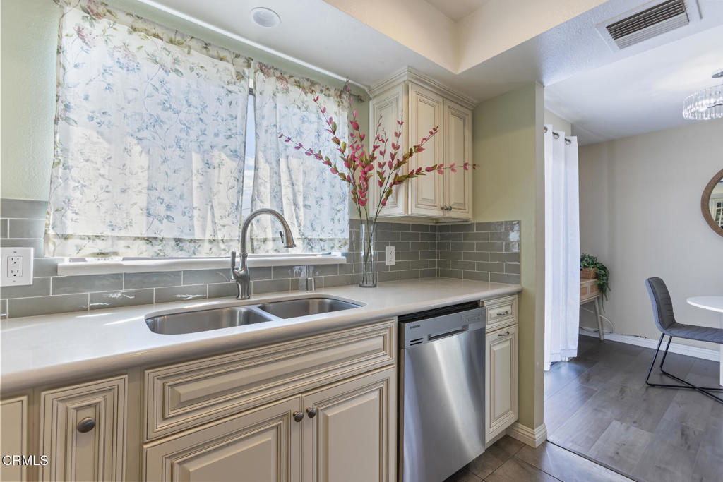 1005 Monterey Road 1