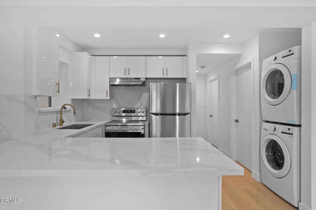 112 N Kenneth Road 101