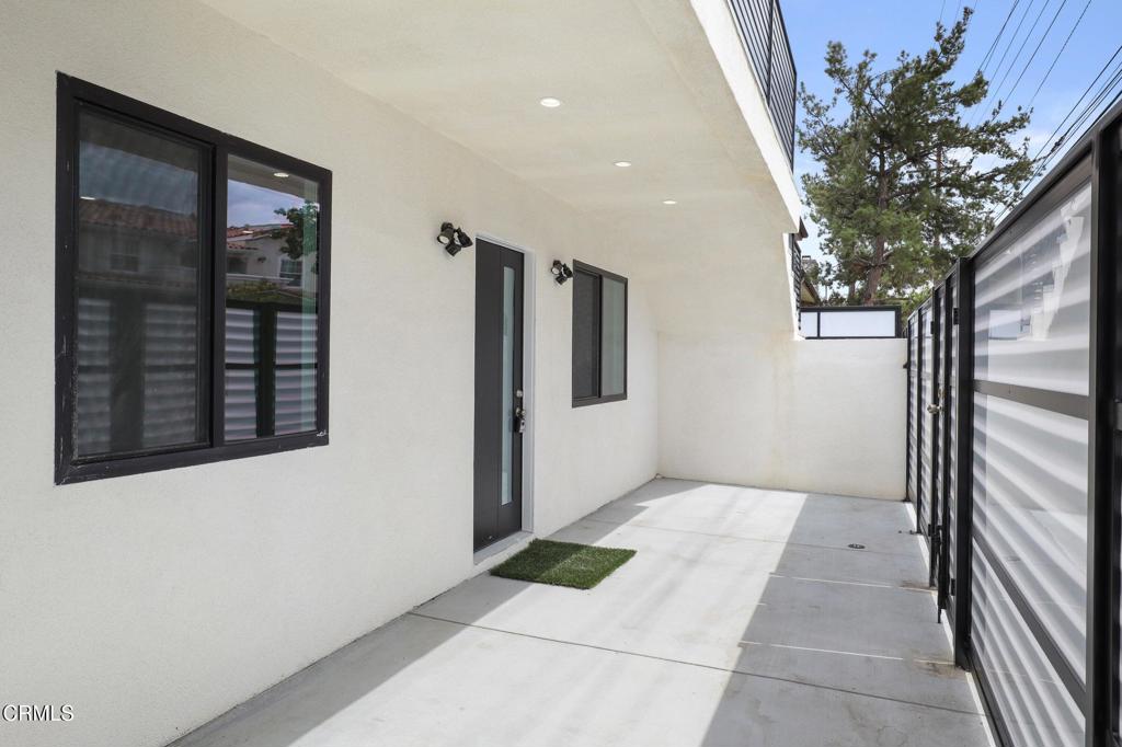 112 N Kenneth Road 101