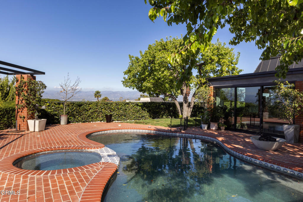 14593 Deervale Place