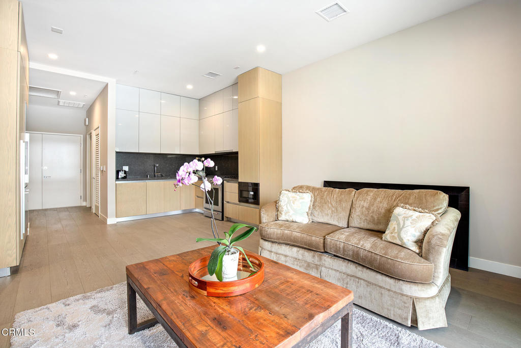 388 Cordova Street 305