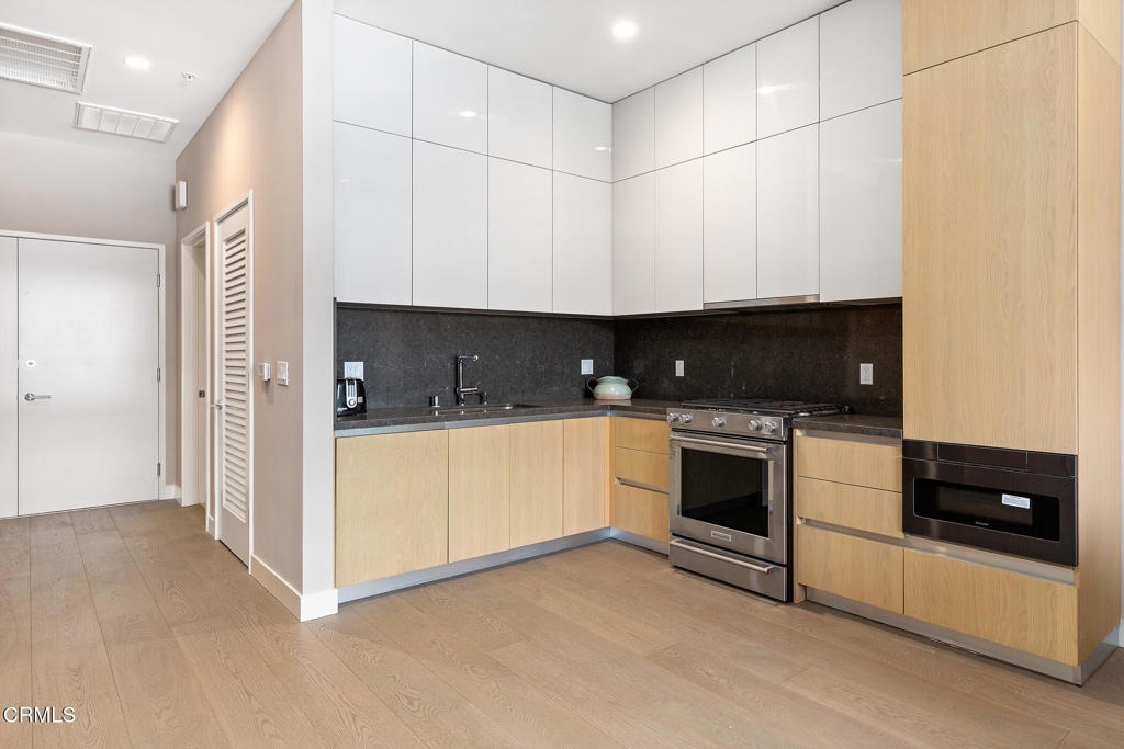 388 Cordova Street 305