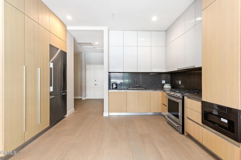 388 Cordova Street 305