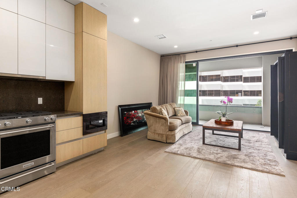 388 Cordova Street 305