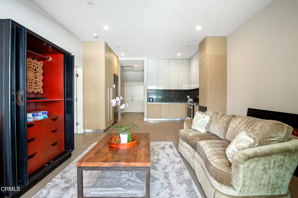 388 Cordova Street 305