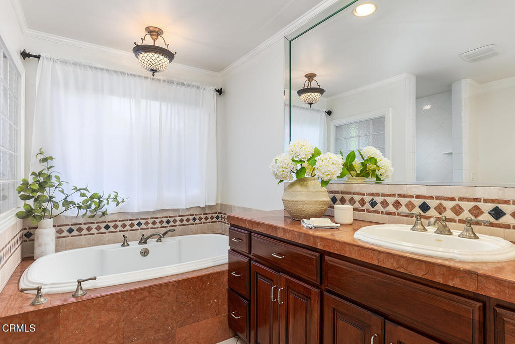 4366 Bel Air Drive