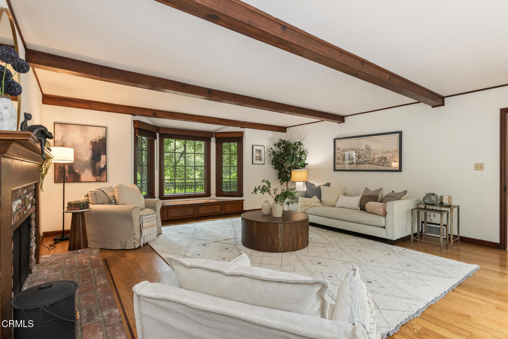 3788 Chevy Chase Drive