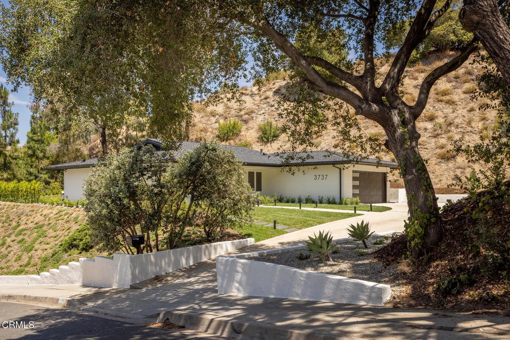 3737 San Augustine Drive