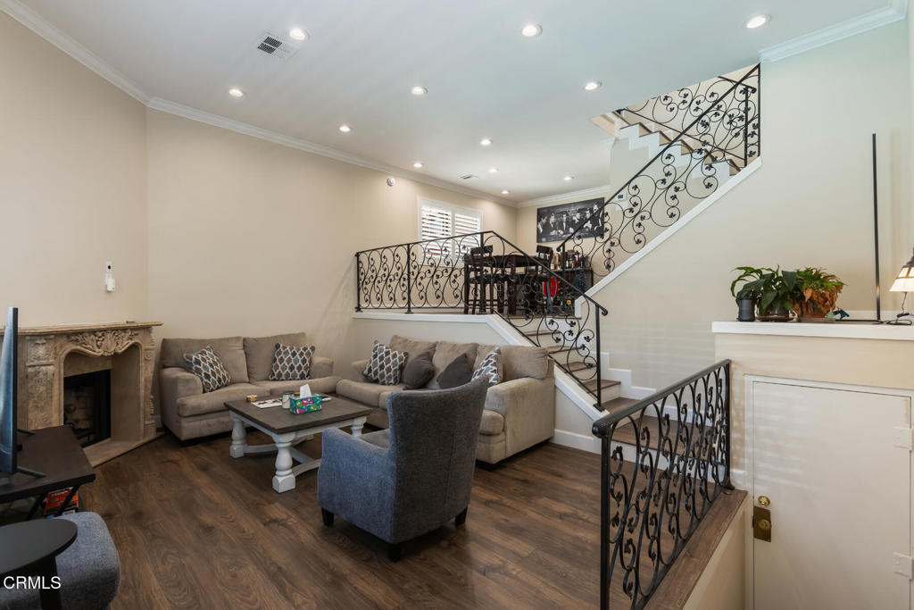 10141 Samoa Avenue 11