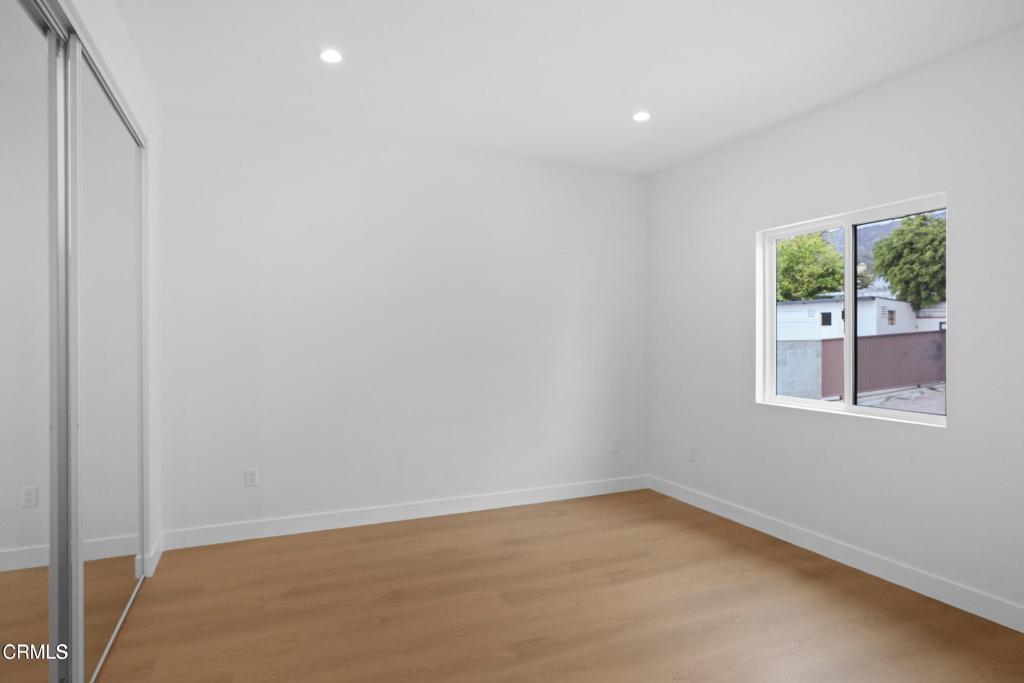 112 N Kenneth Road 201