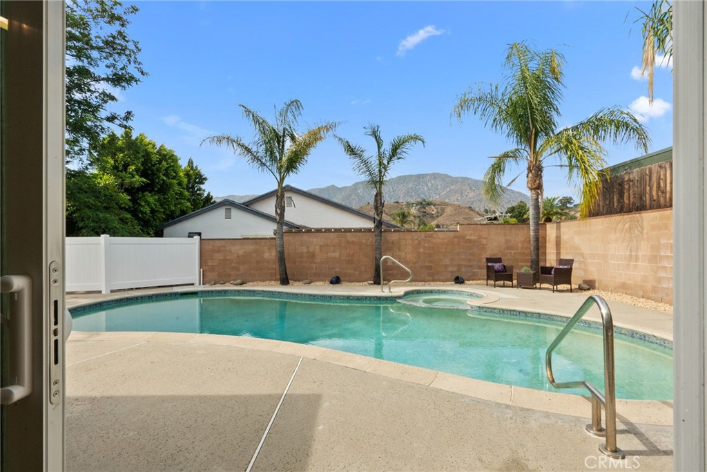 8119 Graystone Street