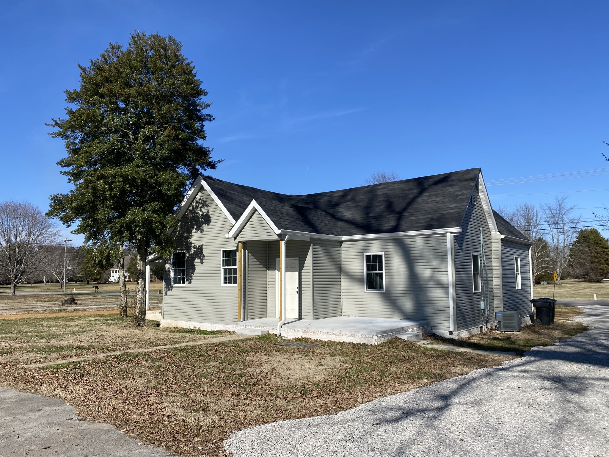 103 Kings Ln