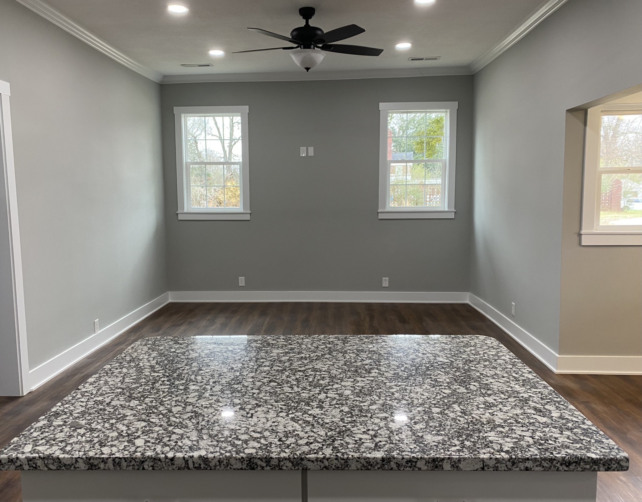 103 Kings Ln