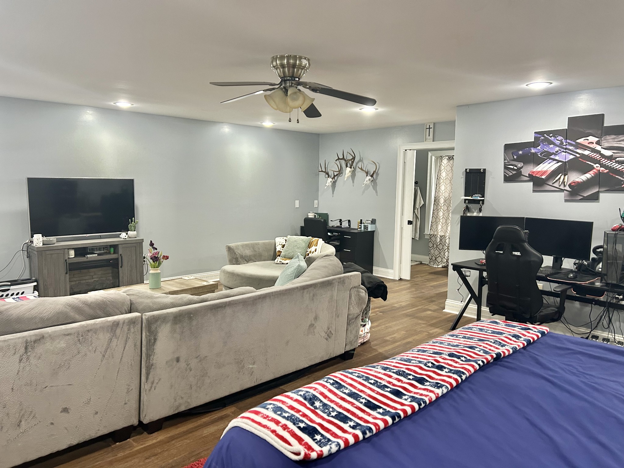 1764 Sears Roebuck Rd
