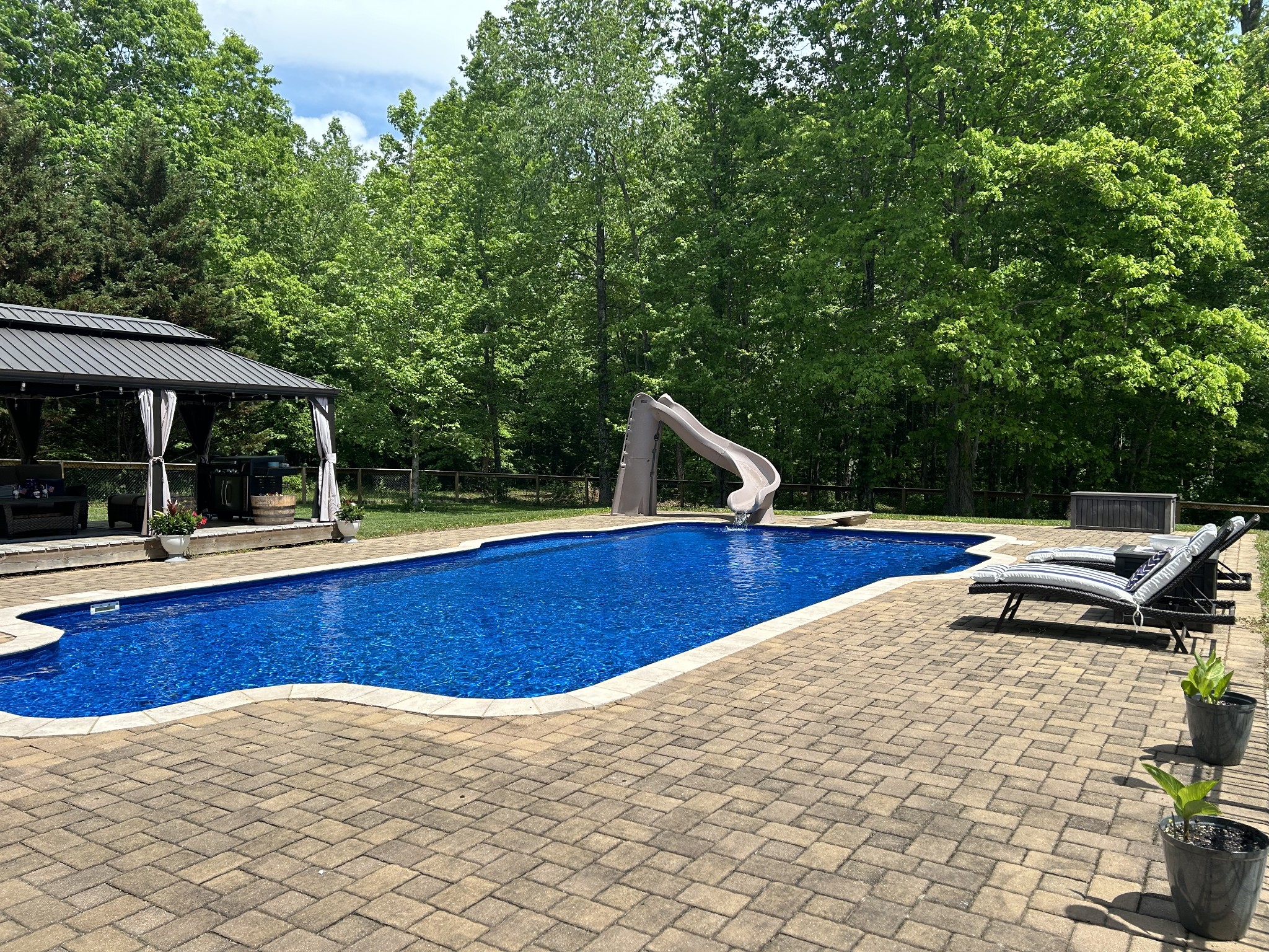 1764 Sears Roebuck Rd
