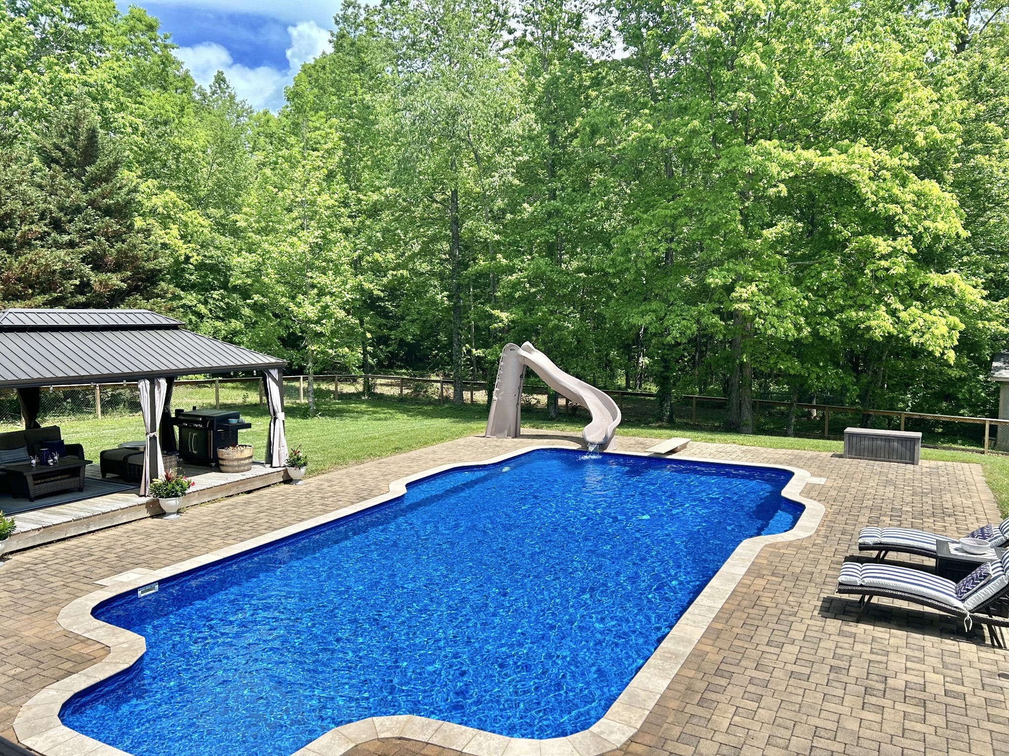 1764 Sears Roebuck Rd