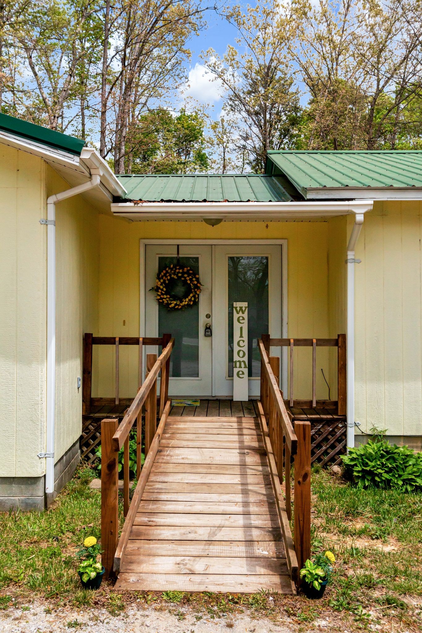 634 Main St