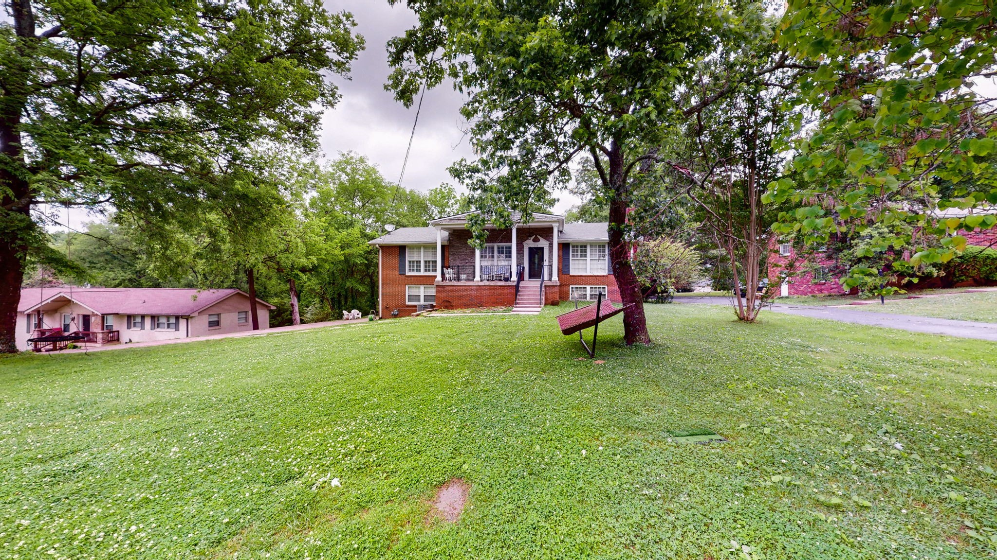 113 Country Club Dr