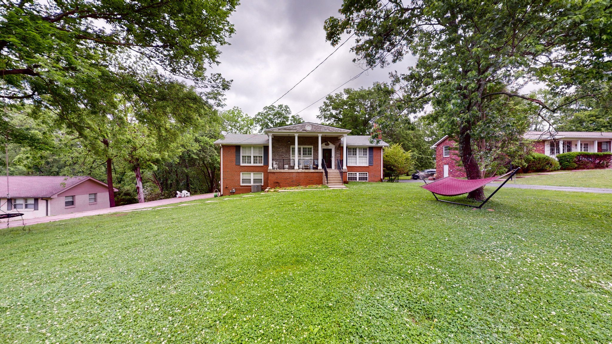 113 Country Club Dr