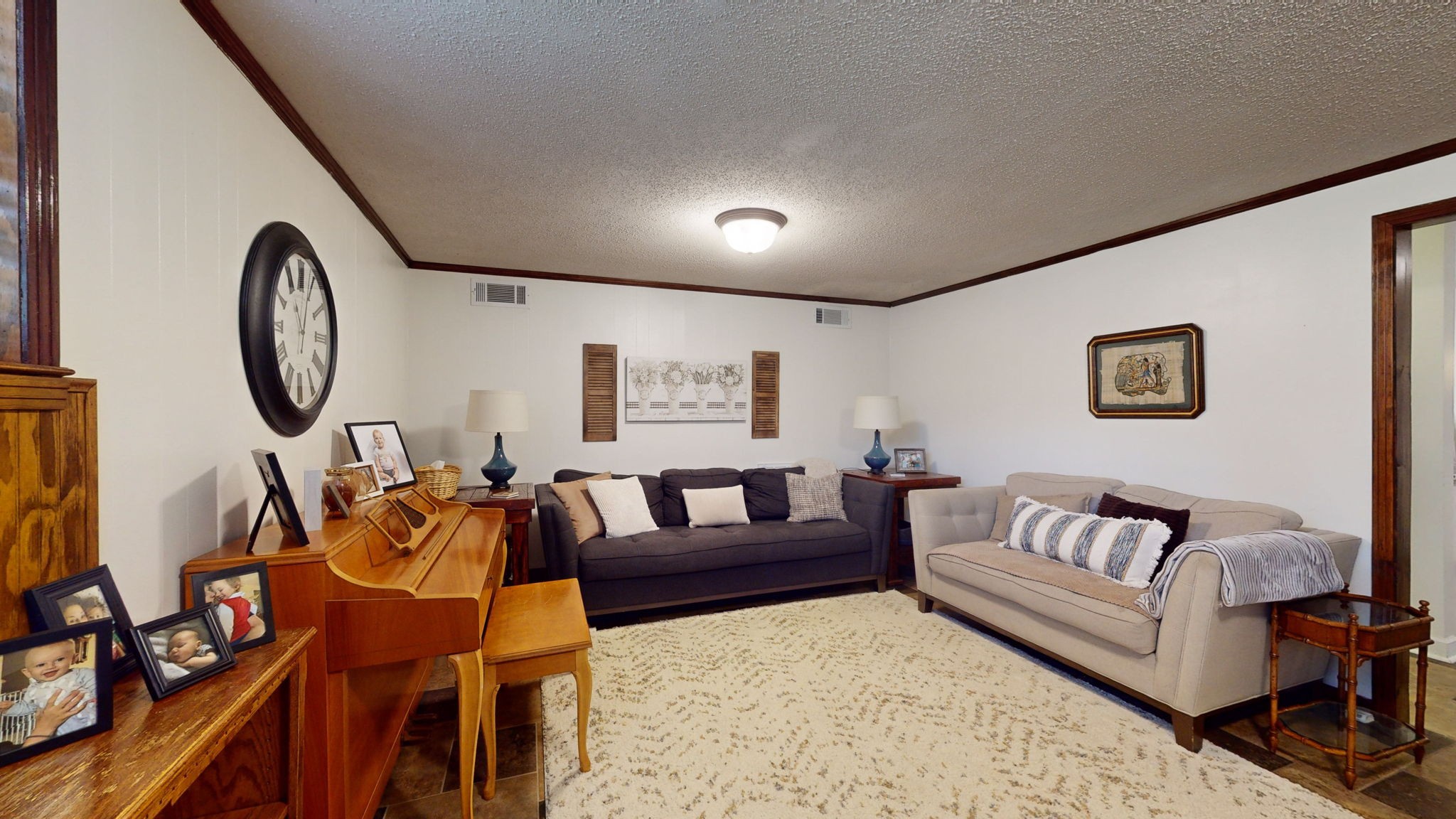 113 Country Club Dr