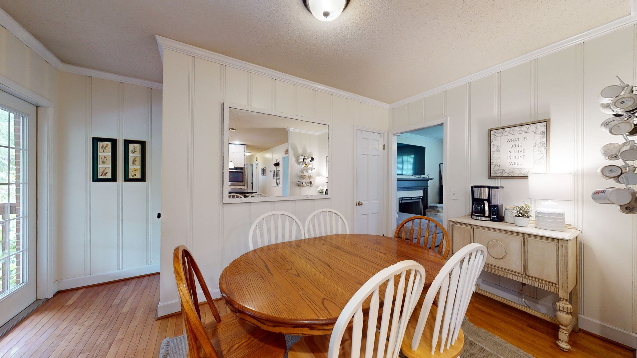 113 Country Club Dr