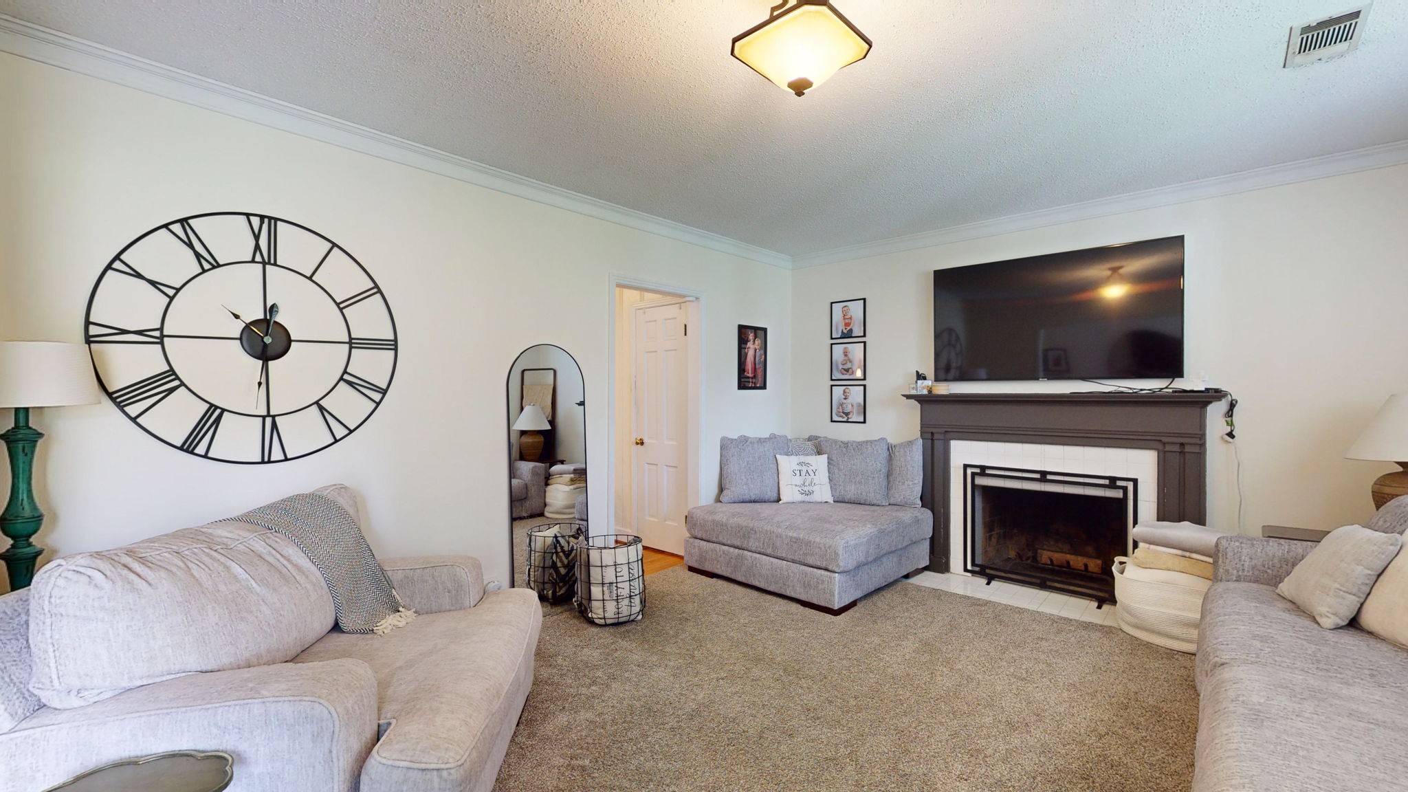 113 Country Club Dr
