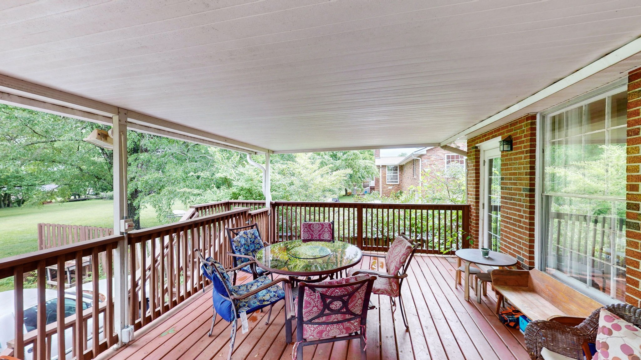 113 Country Club Dr