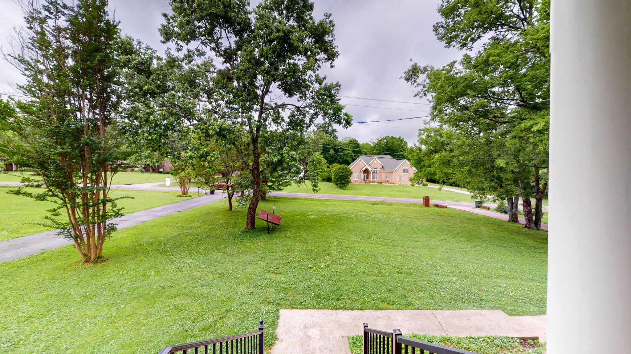 113 Country Club Dr