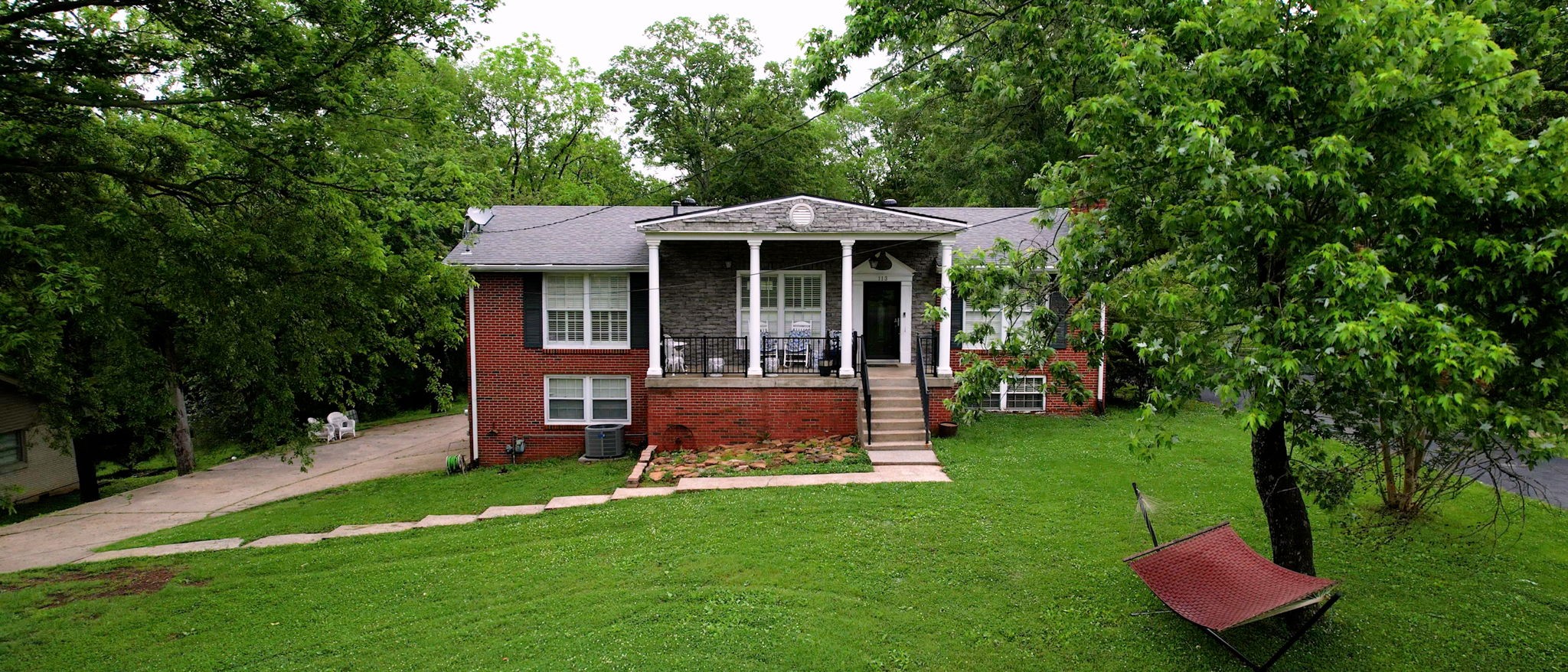 113 Country Club Dr