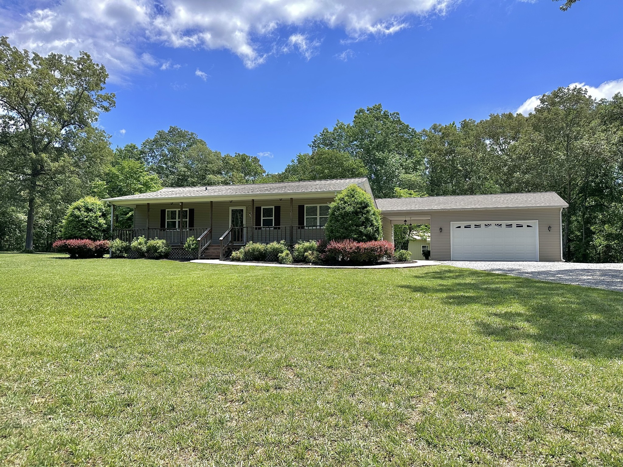 181 Holder Ln