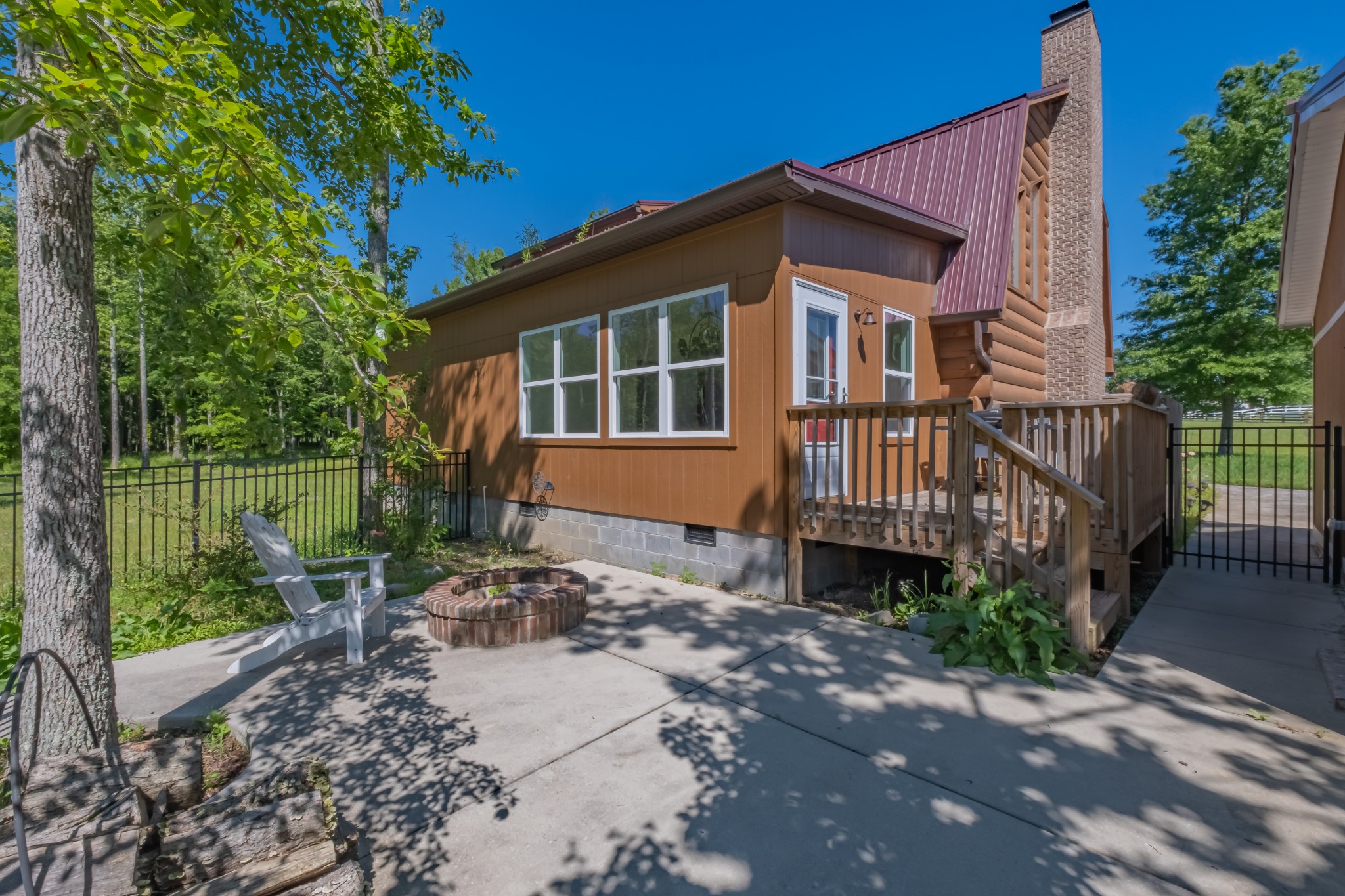 959 Ferrells Loop Rd