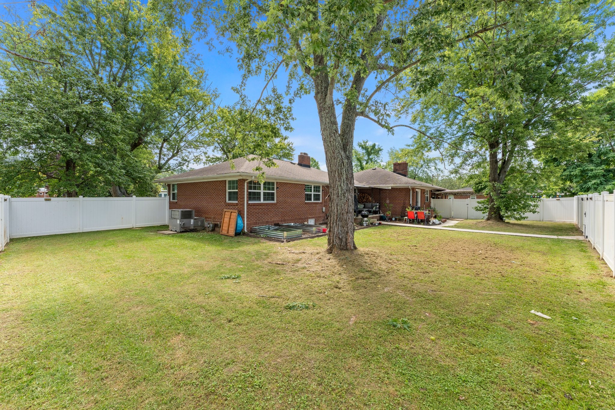 405 Stone Blvd