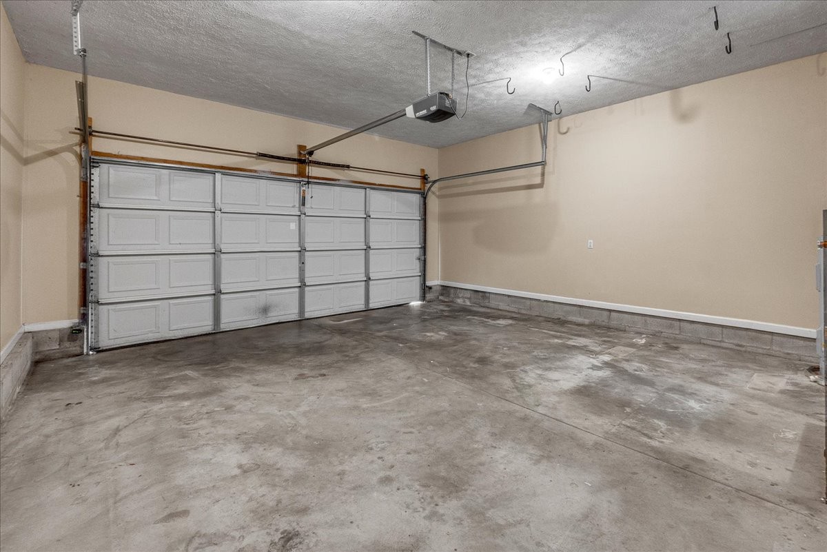 1248 Azure Way