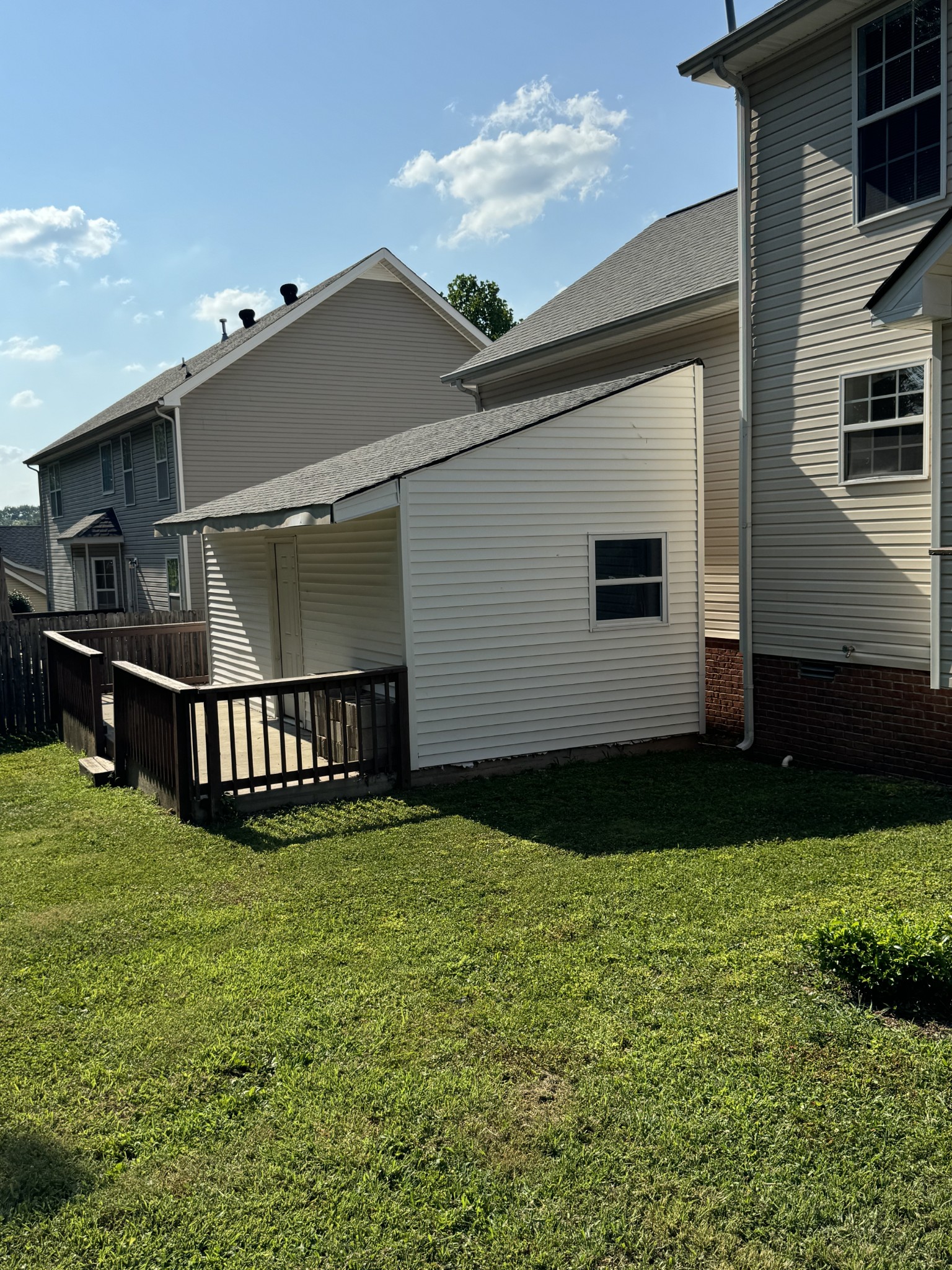 3132 Holly Pt