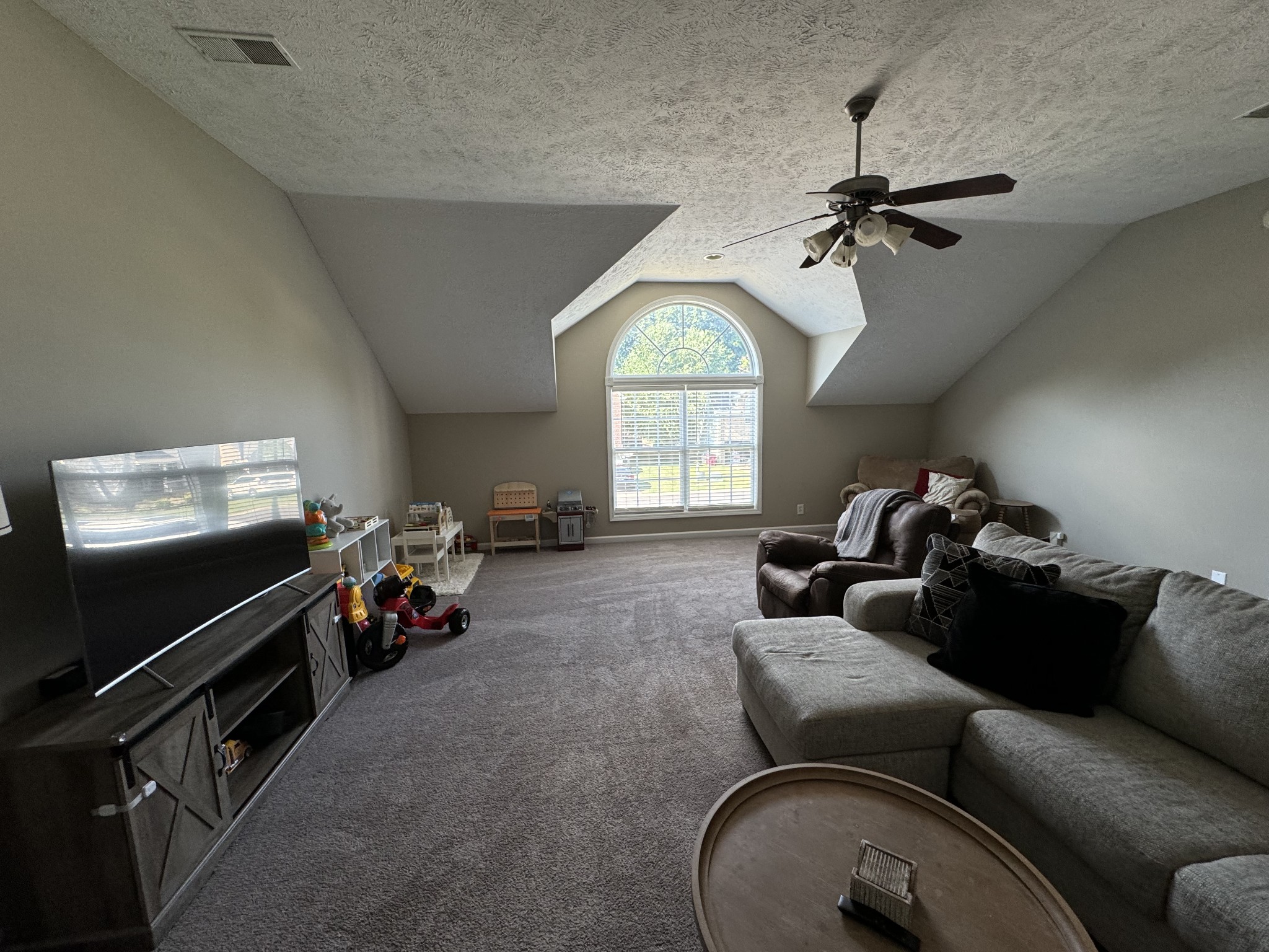 3132 Holly Pt