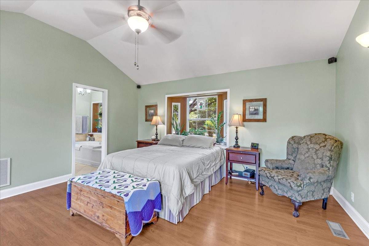 8843 Powells Chapel Rd