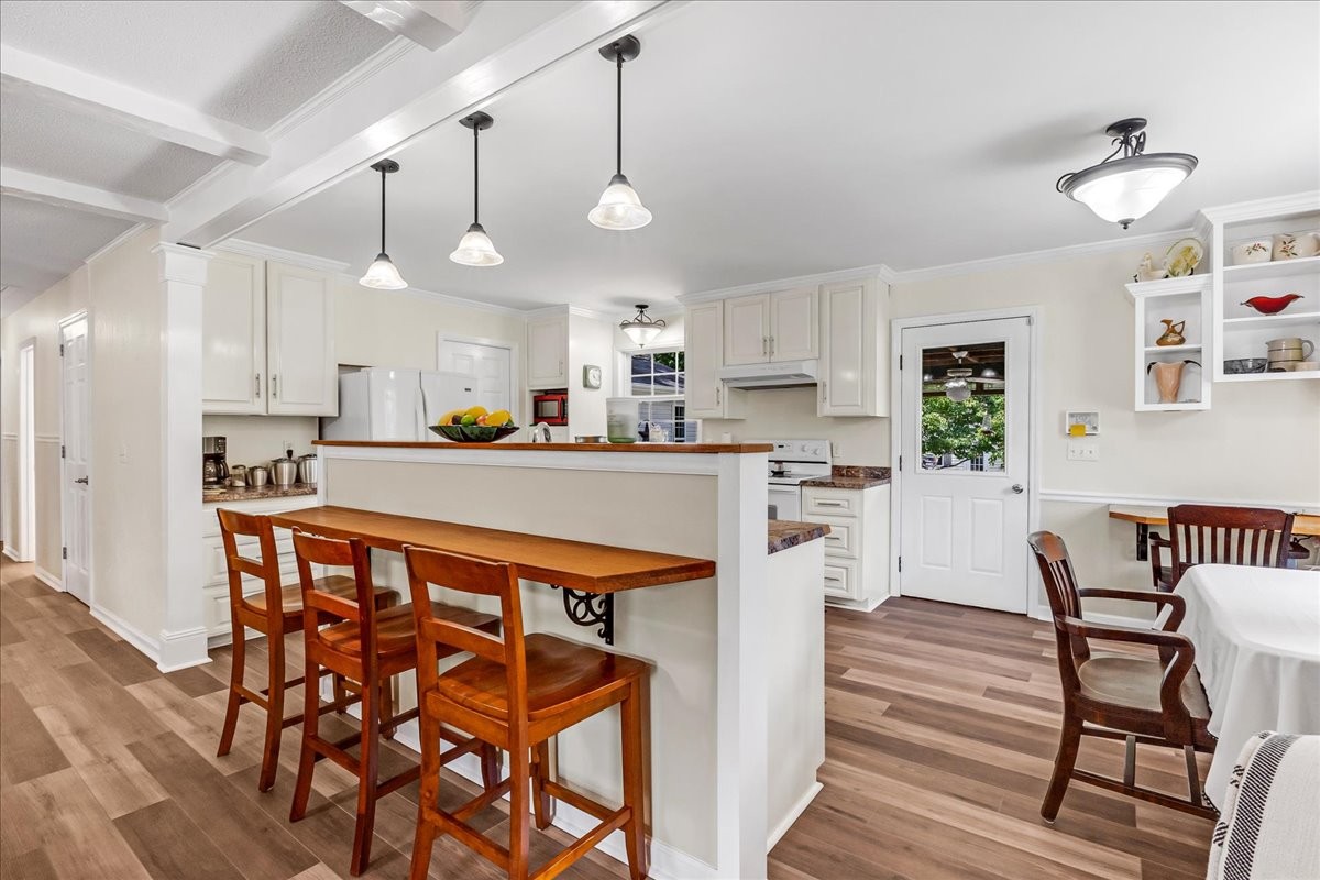 8843 Powells Chapel Rd