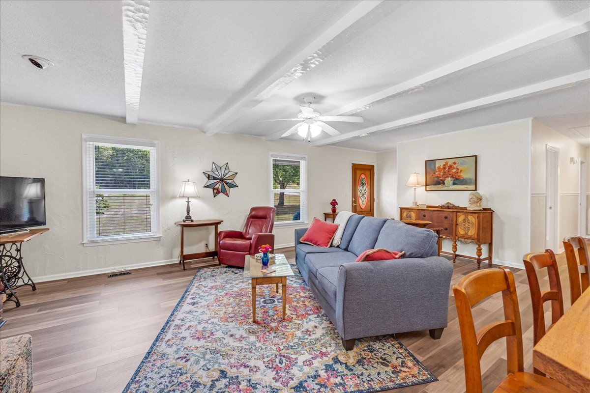 8843 Powells Chapel Rd