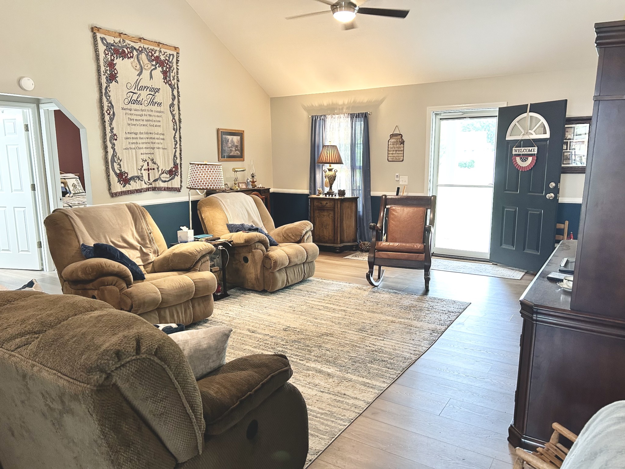 145 Dale Dr