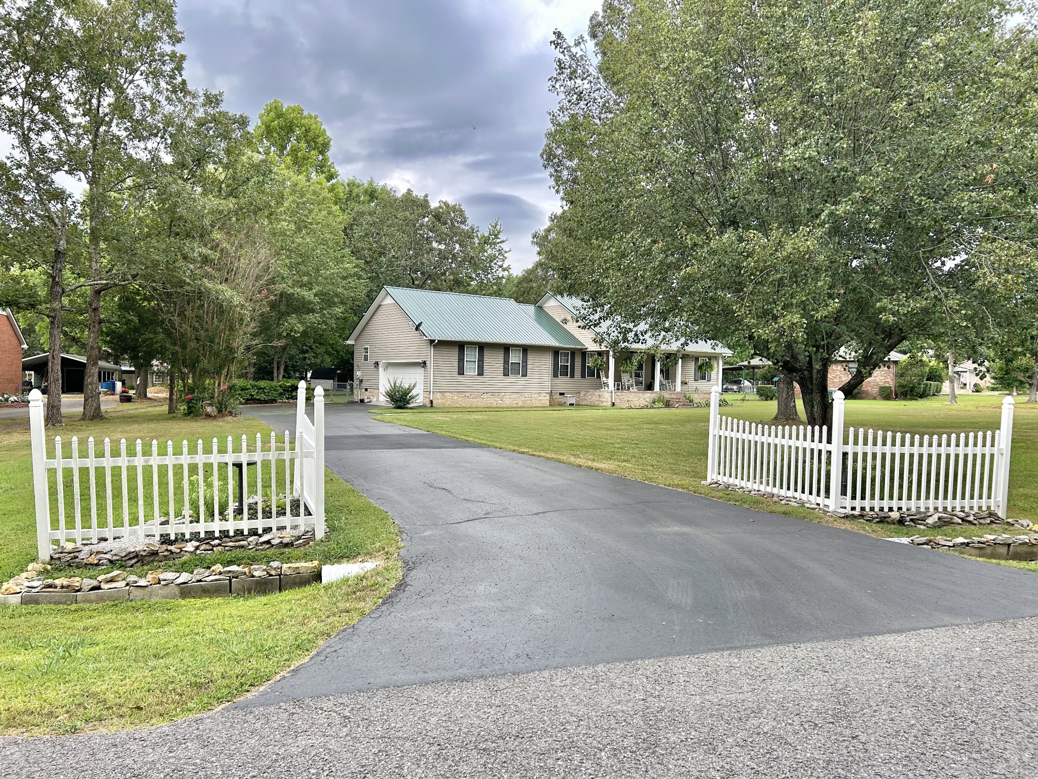 145 Dale Dr