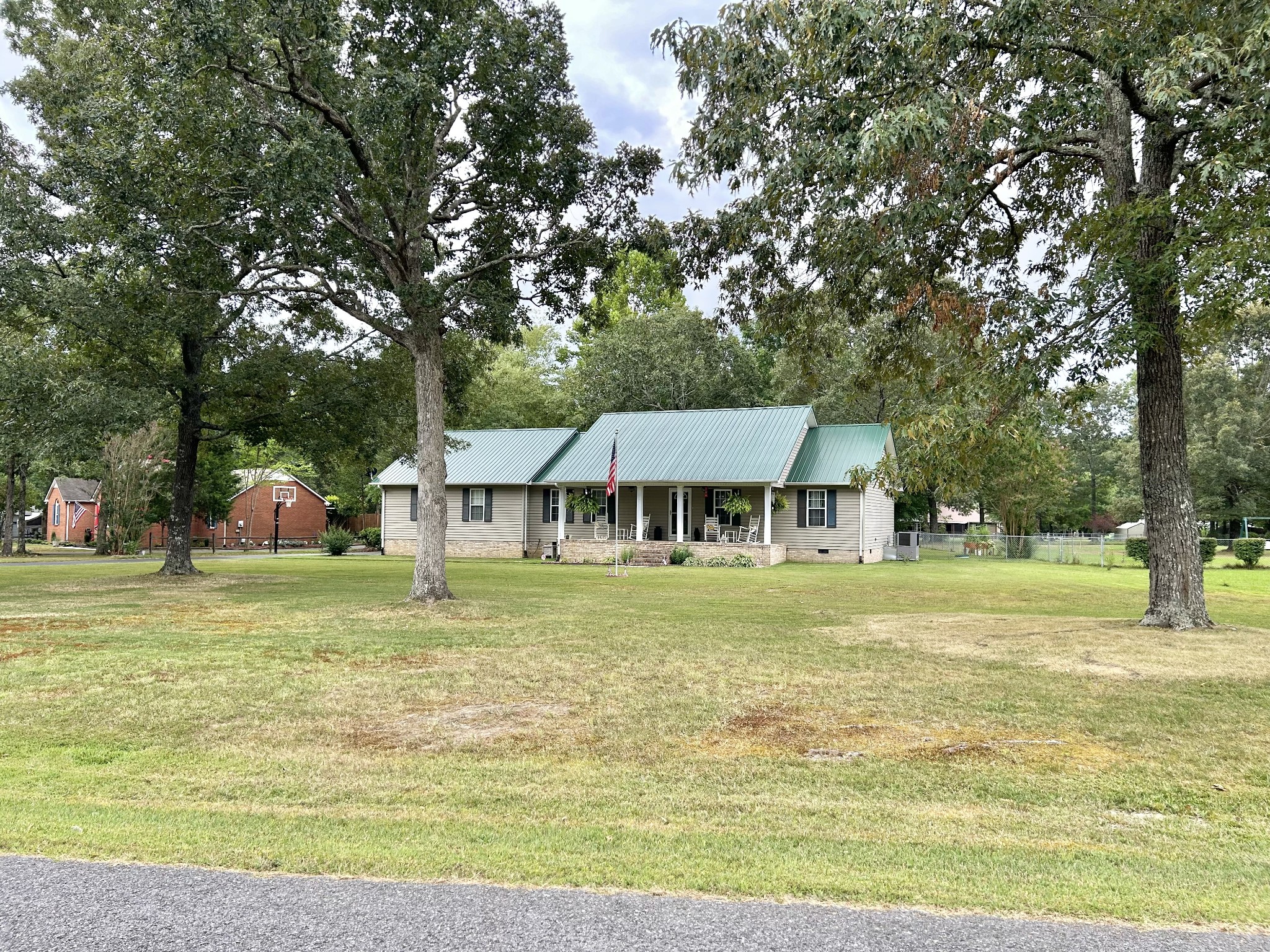 145 Dale Dr