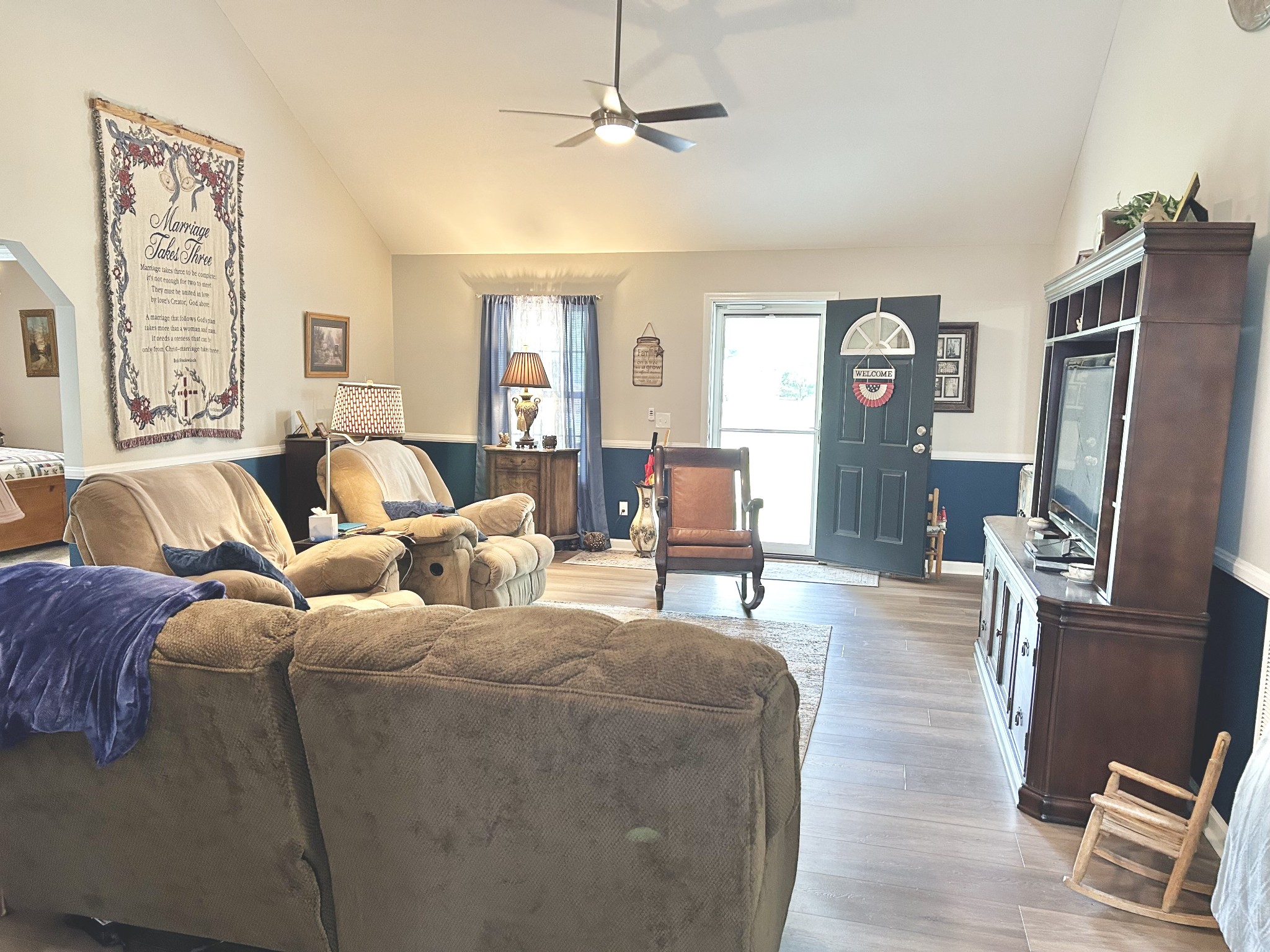 145 Dale Dr