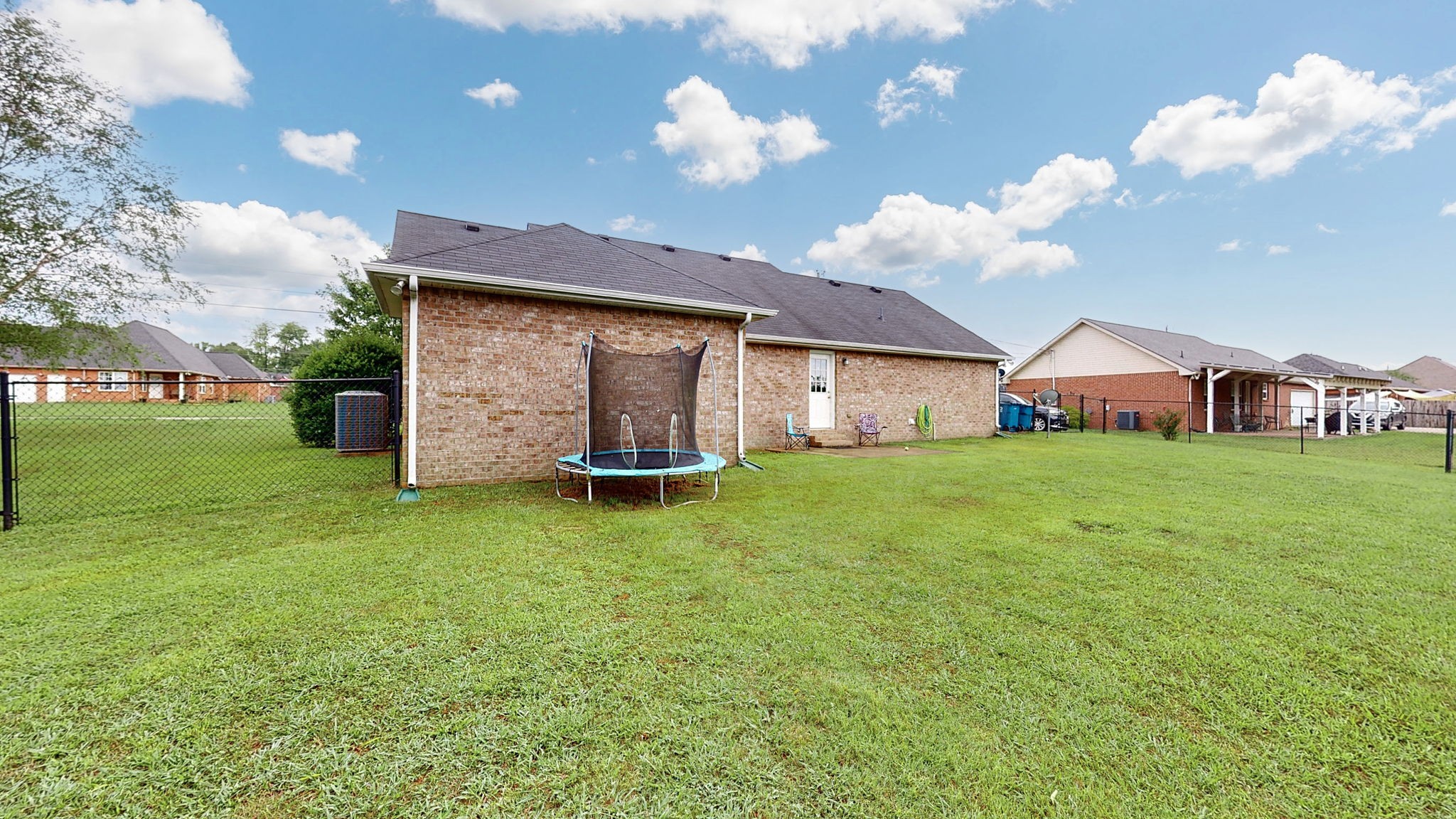 2843 Ridgewood Dr