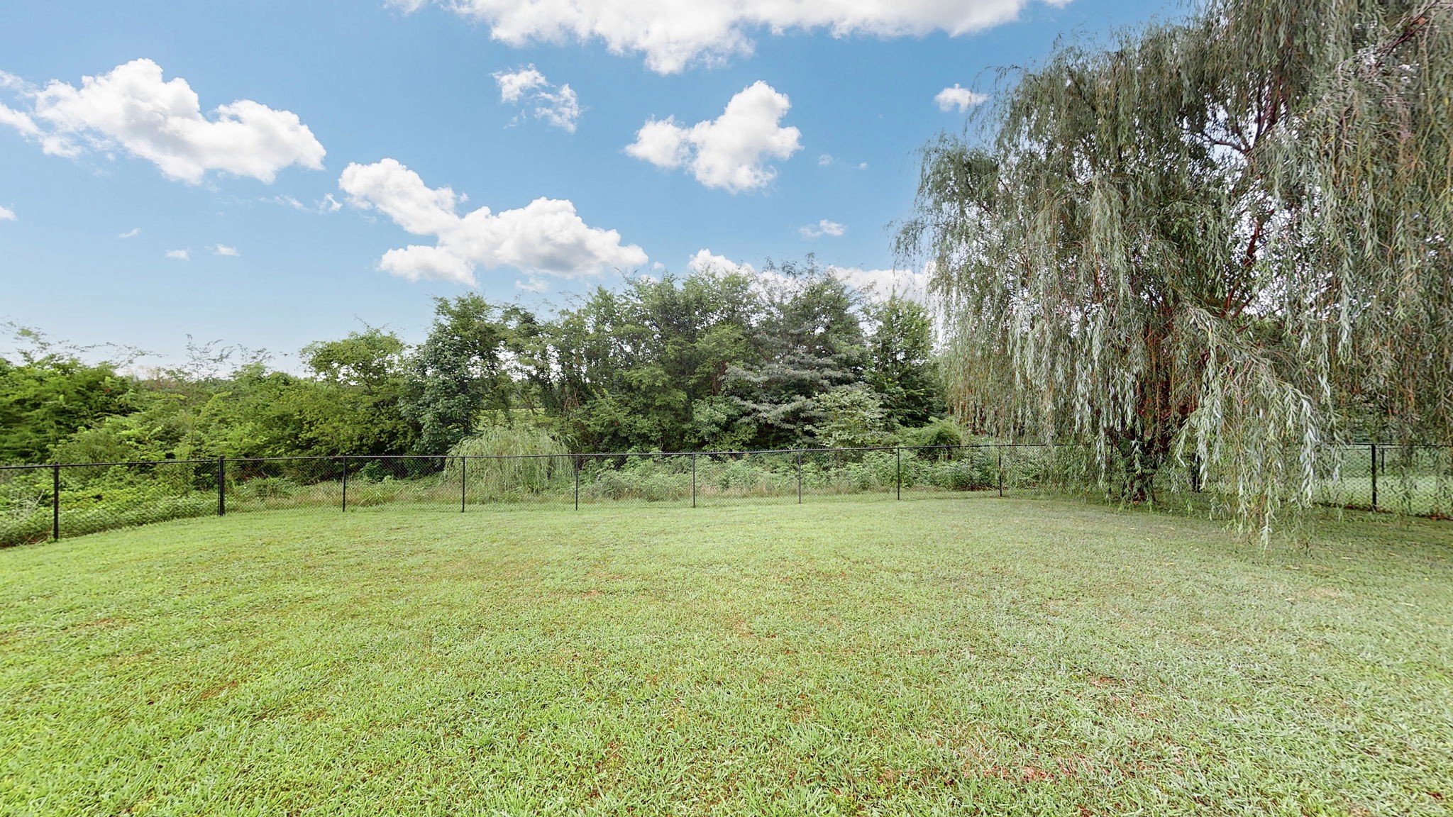 2843 Ridgewood Dr